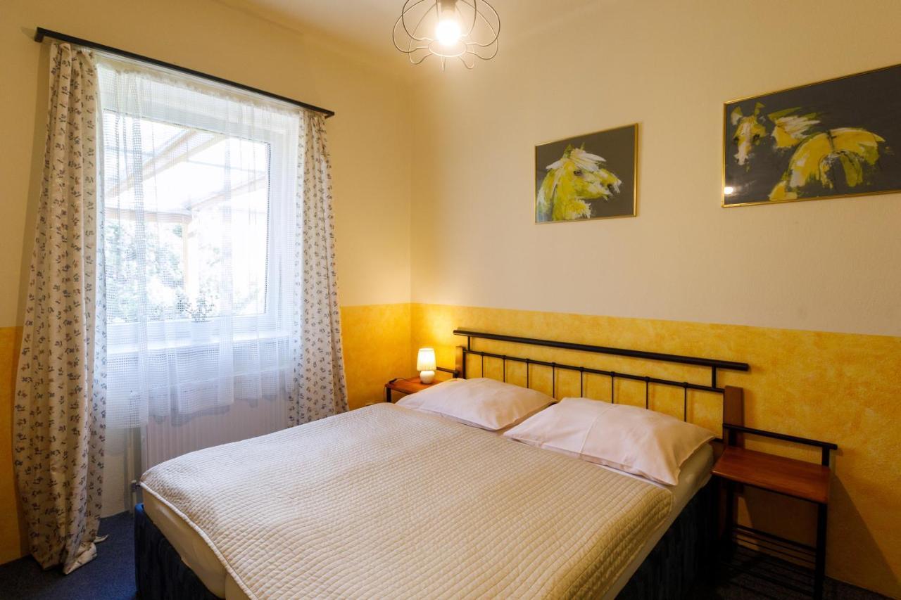 Hotel Atlas Ceske Budejovice Dış mekan fotoğraf