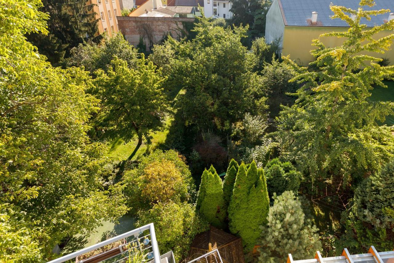 Hotel Atlas Ceske Budejovice Dış mekan fotoğraf