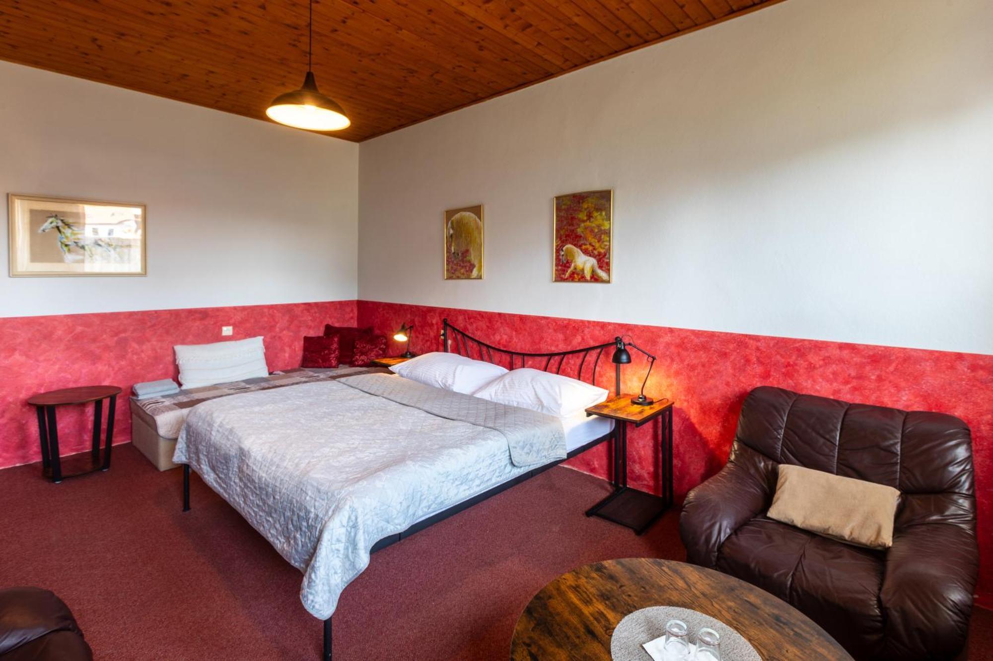 Hotel Atlas Ceske Budejovice Dış mekan fotoğraf